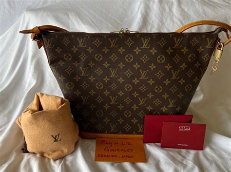 louis vuitton cosmetic pouch vs mini pochette|louis vuitton small handbags pochette.